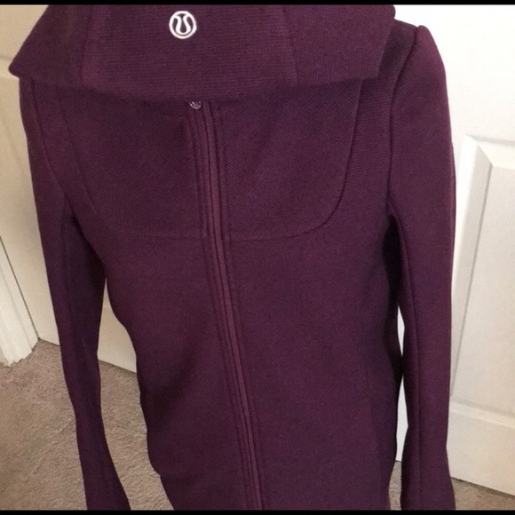 Lululemon: Plum City Softshell Tweed Knee Length Coat Size 4 - Picture 6 of 7